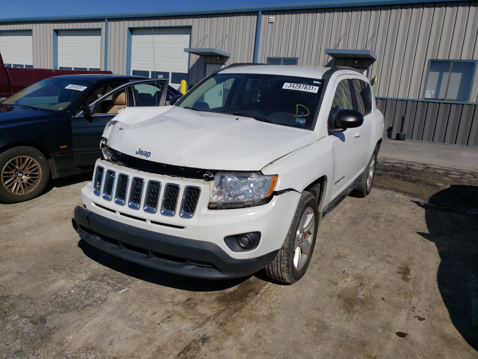 Photo 1 VIN: 1J4NT1FA3BD289996 - JEEP COMPASS SP 