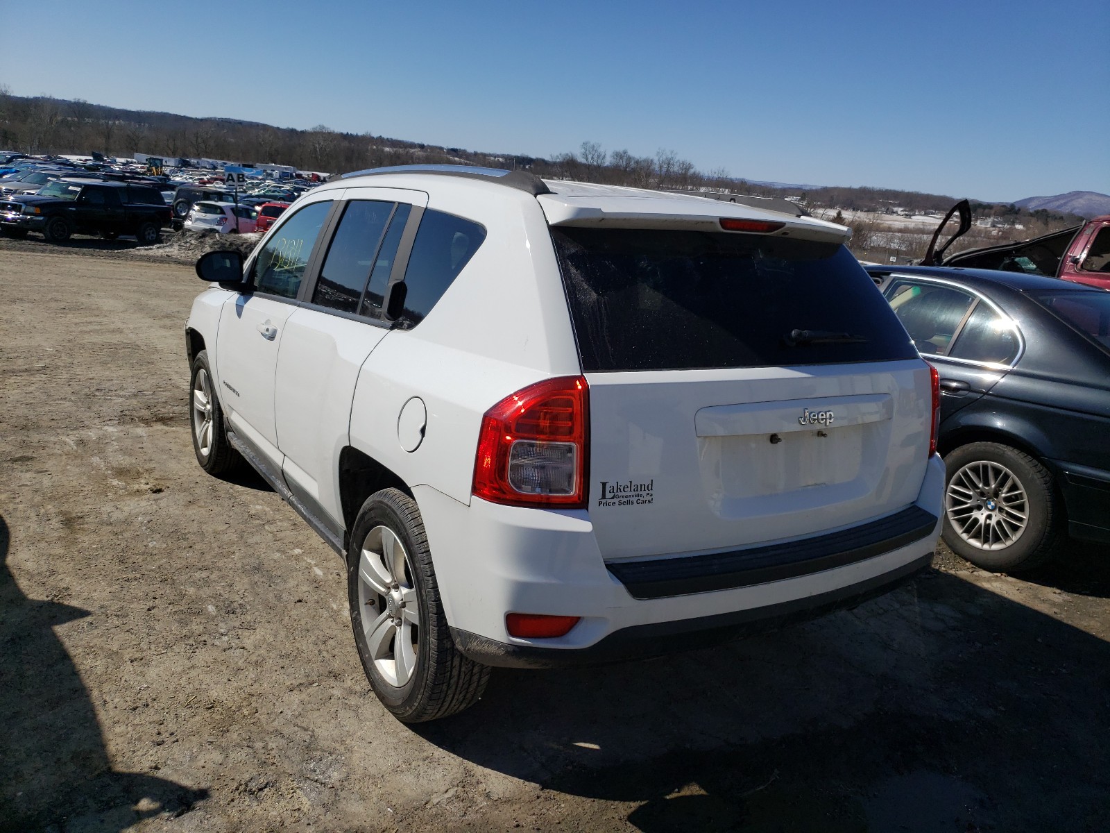 Photo 2 VIN: 1J4NT1FA3BD289996 - JEEP COMPASS SP 