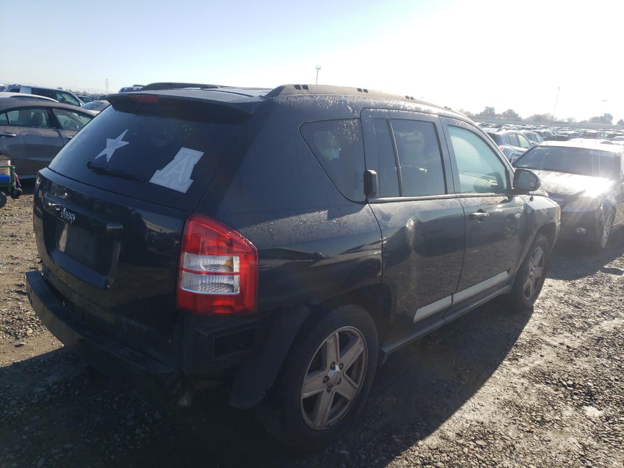 Photo 2 VIN: 1J4NT1FA4AD641451 - JEEP COMPASS 