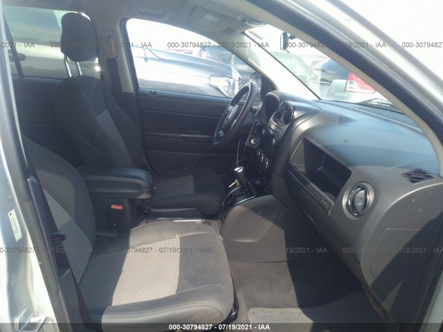 Photo 4 VIN: 1J4NT1FA4BD259986 - JEEP COMPASS 