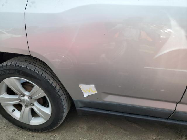 Photo 12 VIN: 1J4NT1FA4BD285732 - JEEP COMPASS SP 