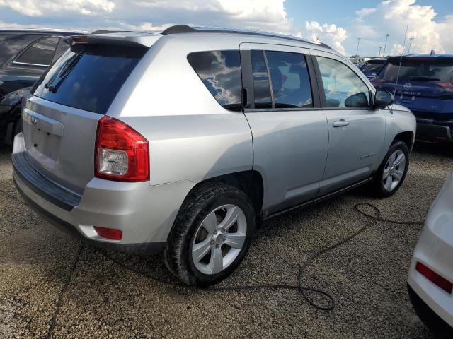 Photo 2 VIN: 1J4NT1FA4BD285732 - JEEP COMPASS SP 