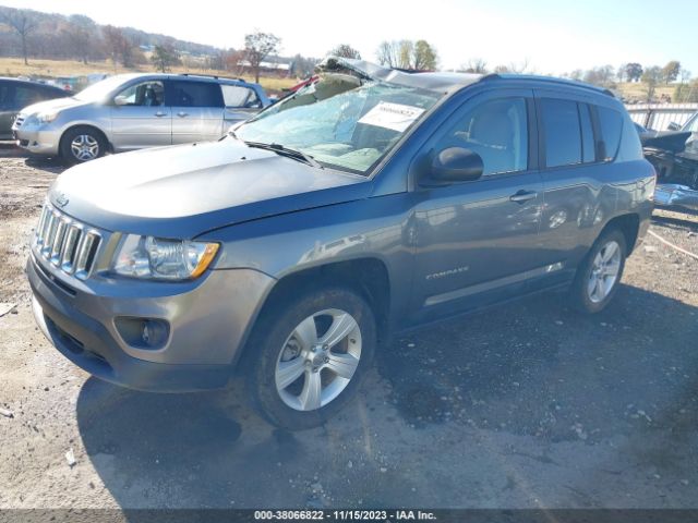 Photo 1 VIN: 1J4NT1FA6BD245619 - JEEP COMPASS 