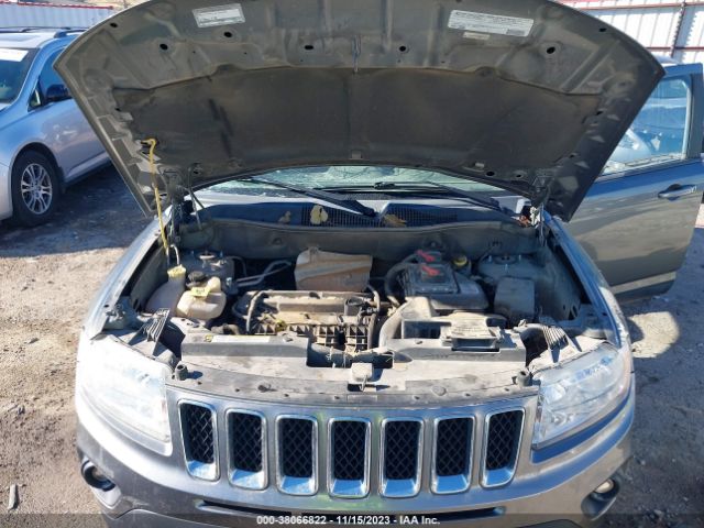 Photo 9 VIN: 1J4NT1FA6BD245619 - JEEP COMPASS 