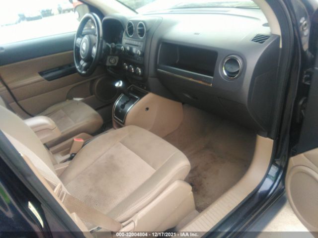 Photo 4 VIN: 1J4NT1FA7BD170929 - JEEP COMPASS 