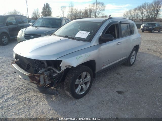 Photo 1 VIN: 1J4NT1FA7BD189982 - JEEP COMPASS 