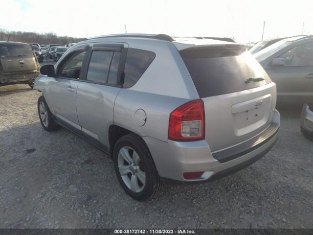 Photo 2 VIN: 1J4NT1FA7BD189982 - JEEP COMPASS 