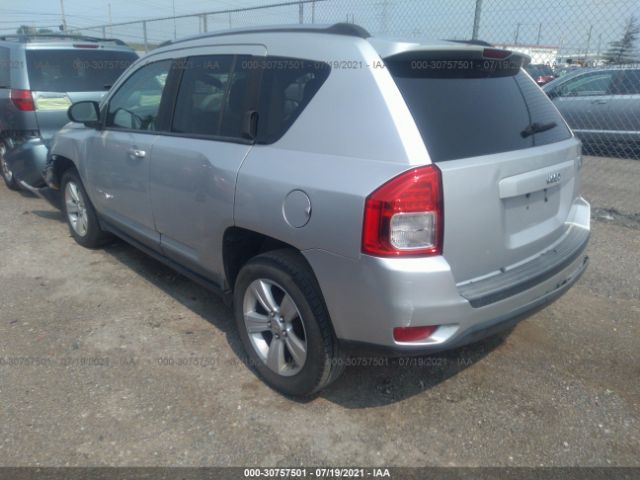 Photo 2 VIN: 1J4NT1FA7BD248819 - JEEP COMPASS 