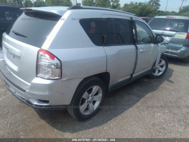 Photo 3 VIN: 1J4NT1FA7BD248819 - JEEP COMPASS 