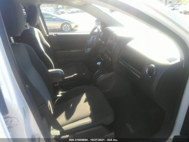 Photo 4 VIN: 1J4NT1FA8BD176769 - JEEP COMPASS 