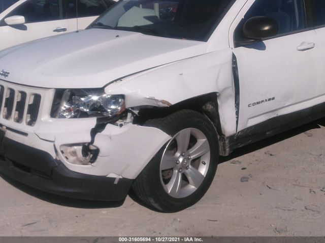 Photo 5 VIN: 1J4NT1FA8BD176769 - JEEP COMPASS 