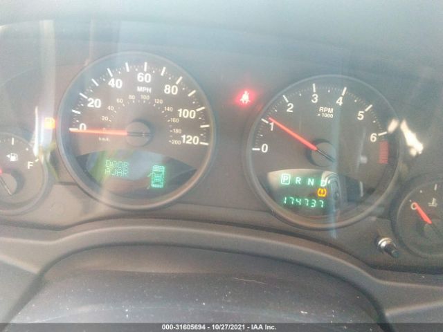 Photo 6 VIN: 1J4NT1FA8BD176769 - JEEP COMPASS 