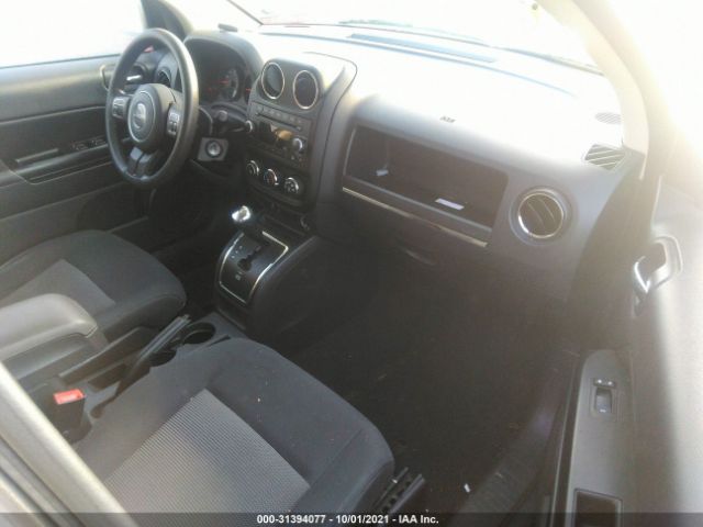 Photo 4 VIN: 1J4NT1FA8BD256640 - JEEP COMPASS 