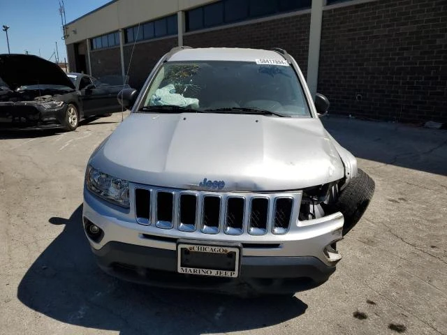 Photo 4 VIN: 1J4NT1FA9BD160046 - JEEP COMPASS SP 