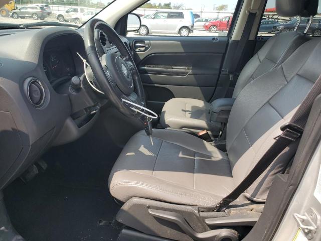 Photo 6 VIN: 1J4NT1FAXBD178779 - JEEP COMPASS 