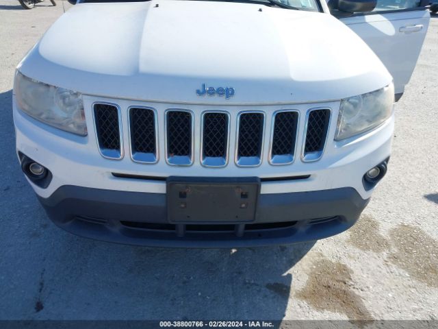 Photo 5 VIN: 1J4NT1FB0BD138901 - JEEP COMPASS 