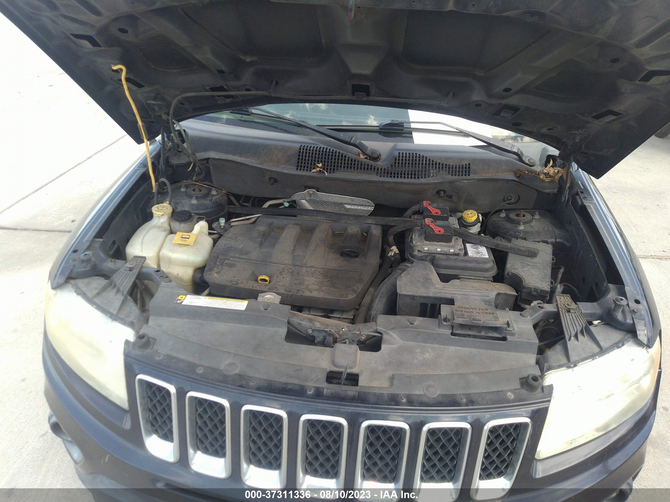 Photo 9 VIN: 1J4NT1FB0BD159649 - JEEP COMPASS 