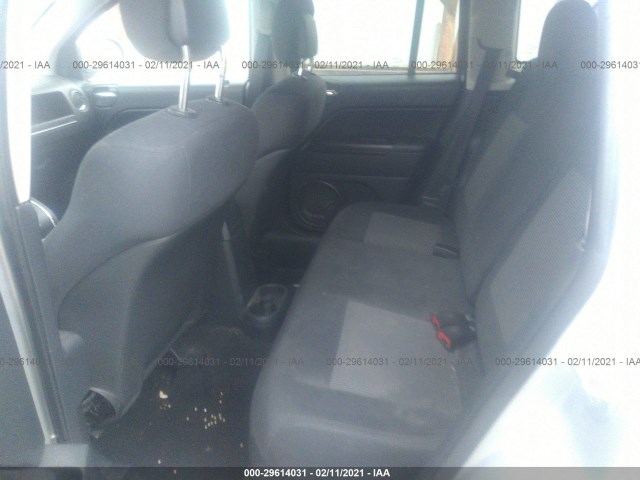 Photo 7 VIN: 1J4NT1FB0BD228064 - JEEP COMPASS 