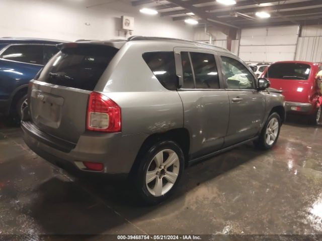 Photo 3 VIN: 1J4NT1FB0BD245253 - JEEP COMPASS 