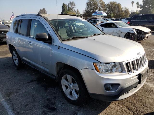 Photo 3 VIN: 1J4NT1FB1BD142794 - JEEP COMPASS SP 