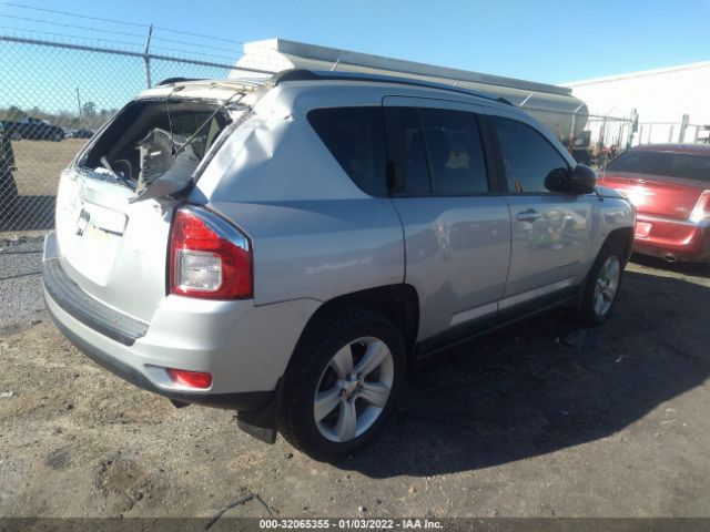 Photo 3 VIN: 1J4NT1FB1BD159577 - JEEP COMPASS 