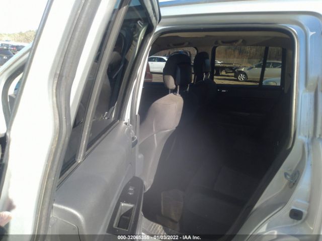 Photo 7 VIN: 1J4NT1FB1BD159577 - JEEP COMPASS 