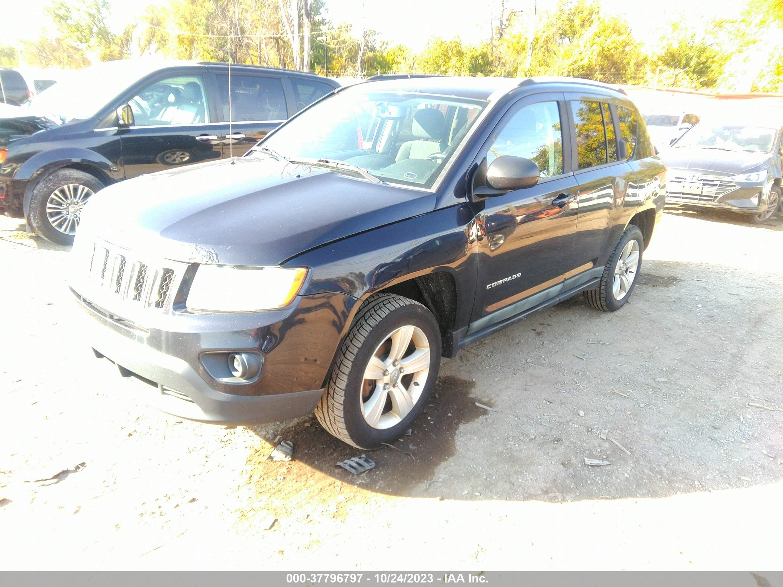 Photo 1 VIN: 1J4NT1FB1BD176783 - JEEP COMPASS 