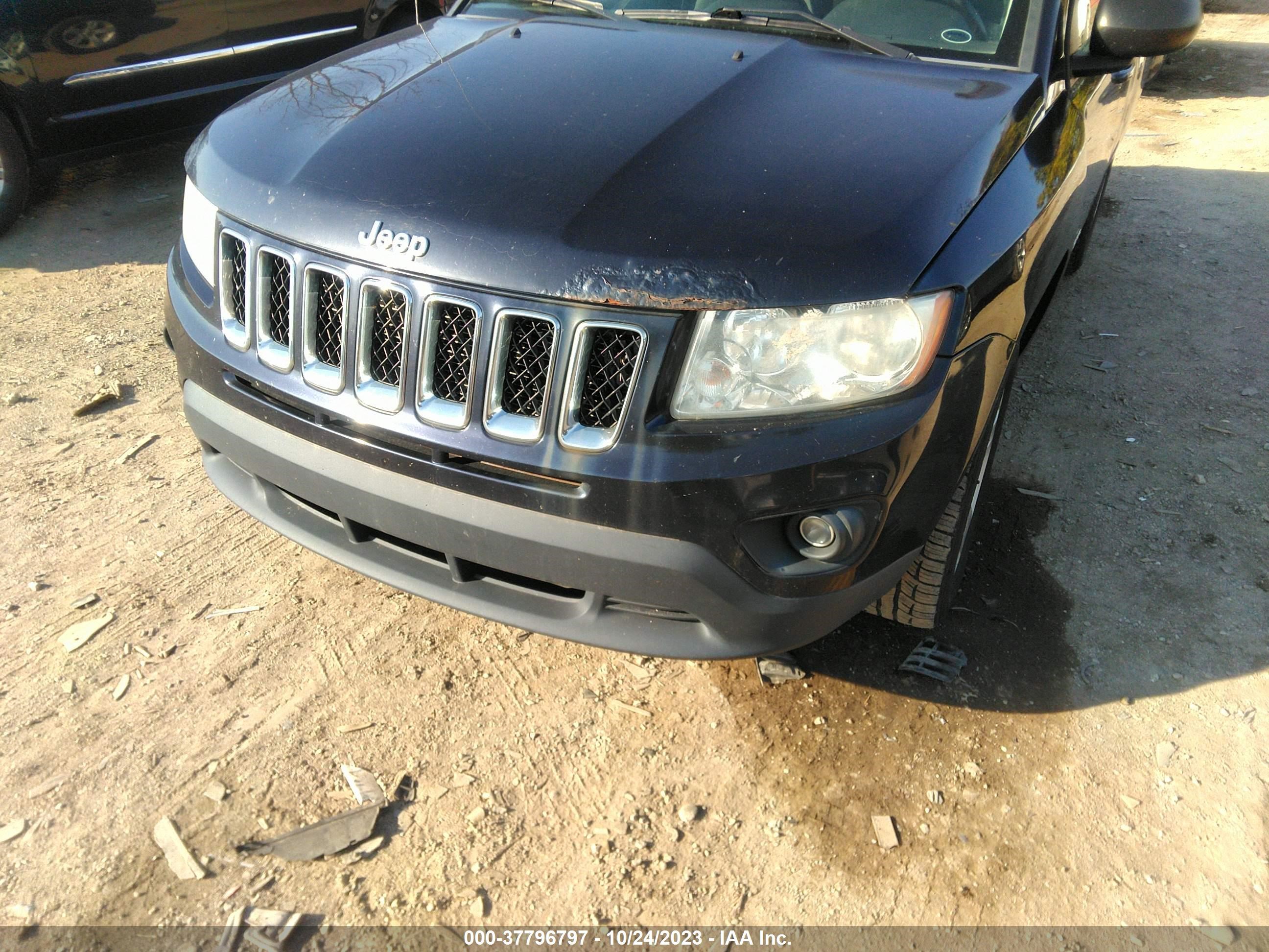 Photo 5 VIN: 1J4NT1FB1BD176783 - JEEP COMPASS 