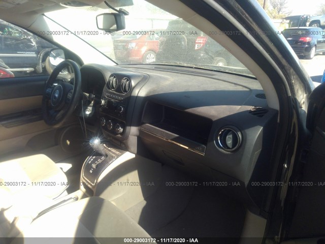 Photo 4 VIN: 1J4NT1FB1BD216828 - JEEP COMPASS 