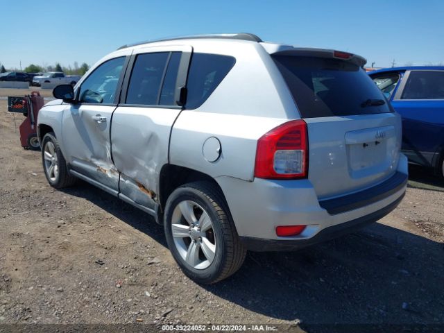 Photo 2 VIN: 1J4NT1FB1BD236500 - JEEP COMPASS 