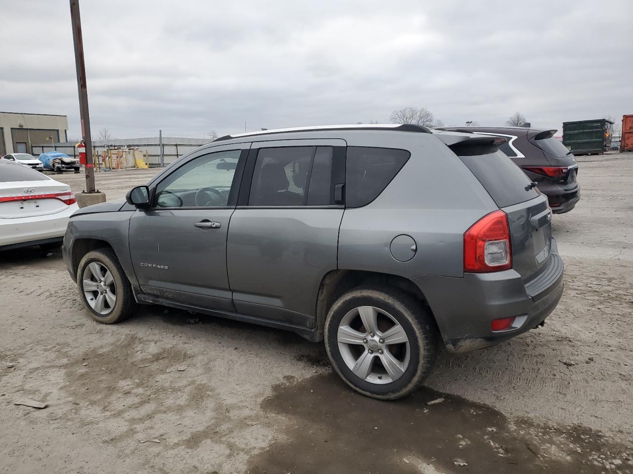 Photo 1 VIN: 1J4NT1FB1BD246170 - JEEP COMPASS 