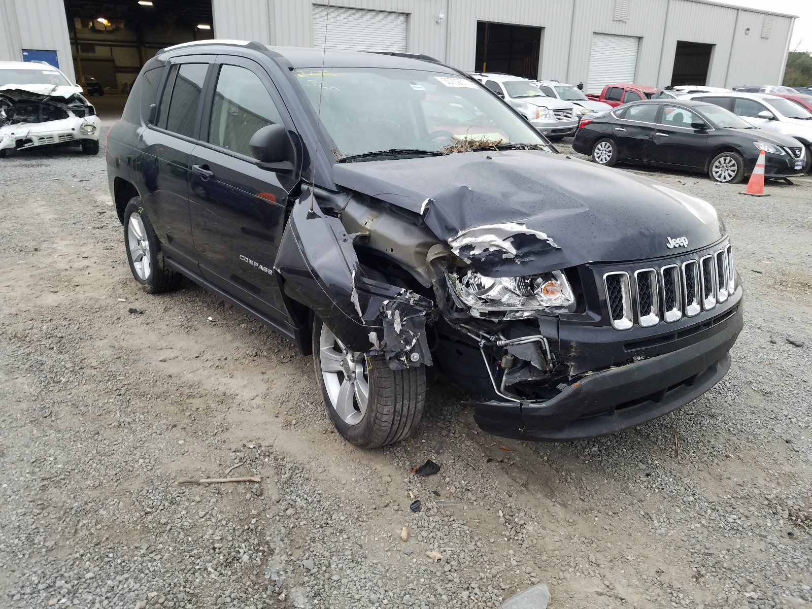 Photo 0 VIN: 1J4NT1FB2BD162116 - JEEP COMPASS SP 