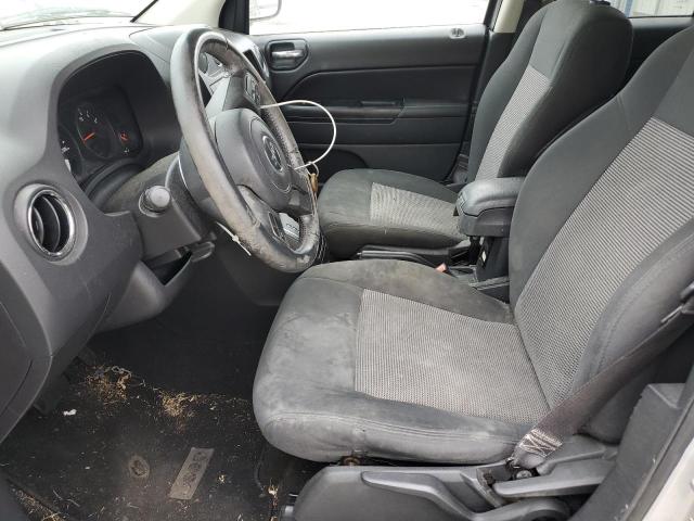 Photo 6 VIN: 1J4NT1FB2BD175240 - JEEP COMPASS 