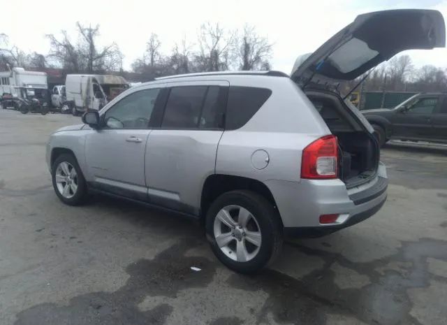 Photo 2 VIN: 1J4NT1FB3BD140318 - JEEP COMPASS 