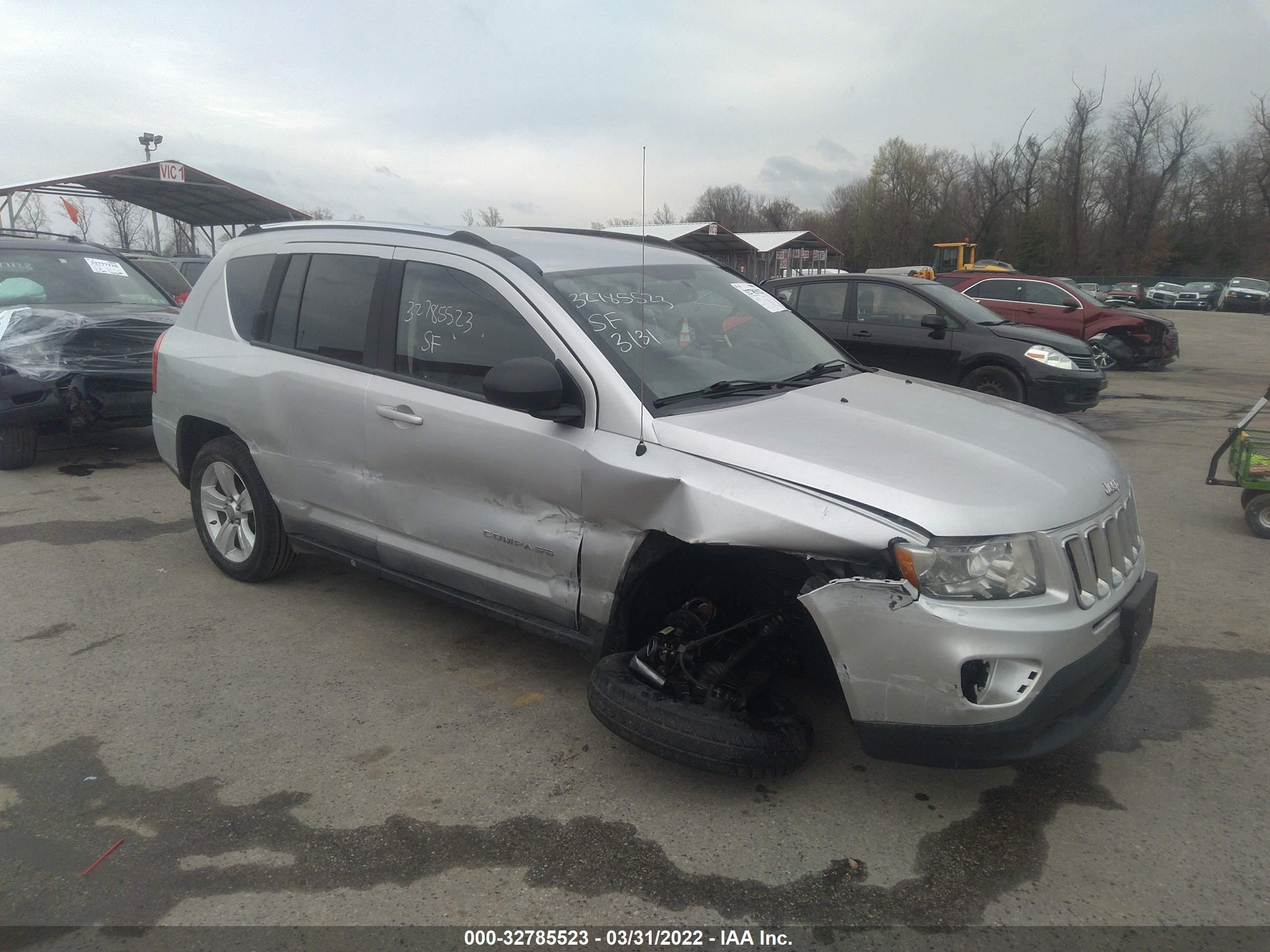 Photo 0 VIN: 1J4NT1FB3BD140318 - JEEP COMPASS 