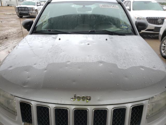 Photo 8 VIN: 1J4NT1FB3BD260930 - JEEP COMPASS SP 