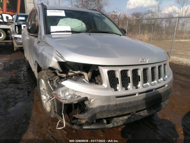 Photo 5 VIN: 1J4NT1FB4BD165874 - JEEP COMPASS 