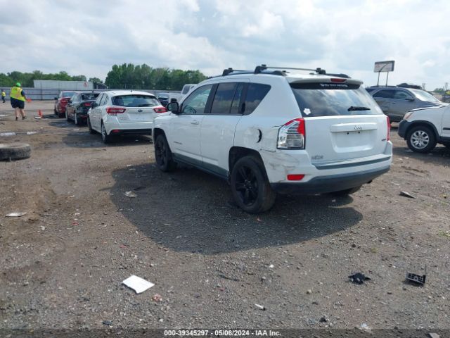 Photo 2 VIN: 1J4NT1FB4BD175241 - JEEP COMPASS 