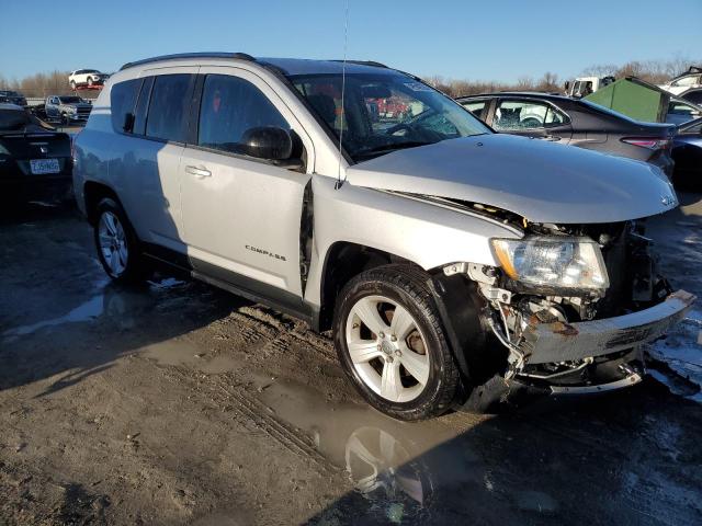 Photo 3 VIN: 1J4NT1FB4BD211185 - JEEP COMPASS 