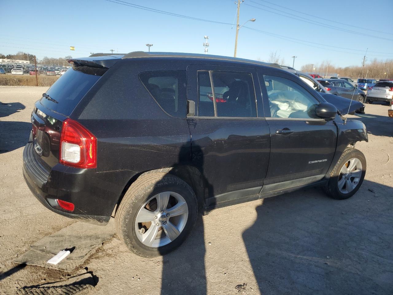 Photo 2 VIN: 1J4NT1FB5BD176611 - JEEP COMPASS 