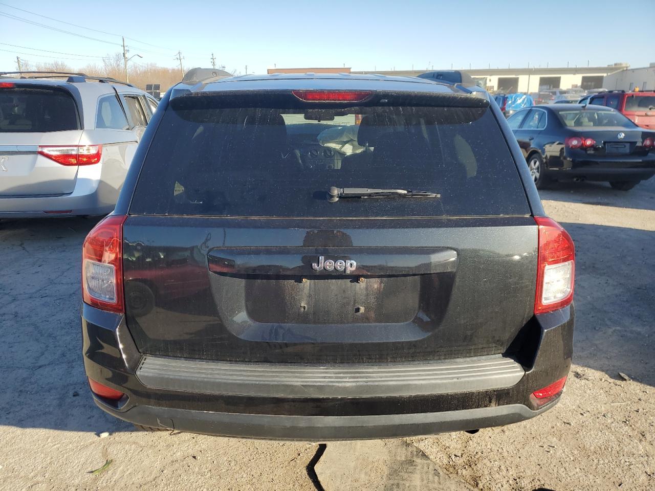 Photo 5 VIN: 1J4NT1FB5BD176611 - JEEP COMPASS 