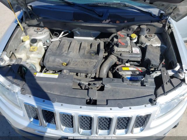 Photo 9 VIN: 1J4NT1FB5BD287773 - JEEP COMPASS 