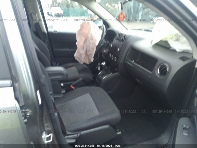 Photo 4 VIN: 1J4NT1FB5BD290608 - JEEP COMPASS 