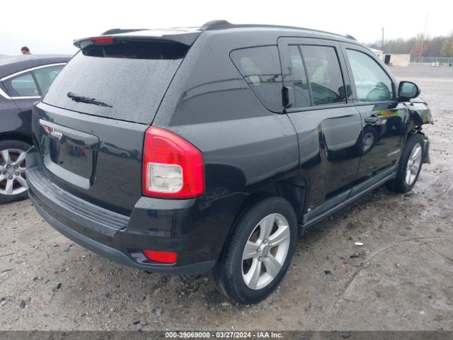 Photo 3 VIN: 1J4NT1FB6BD155802 - JEEP COMPASS 