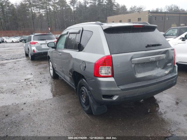 Photo 2 VIN: 1J4NT1FB6BD236489 - JEEP COMPASS 