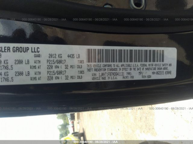 Photo 8 VIN: 1J4NT1FB7AD641131 - JEEP COMPASS 