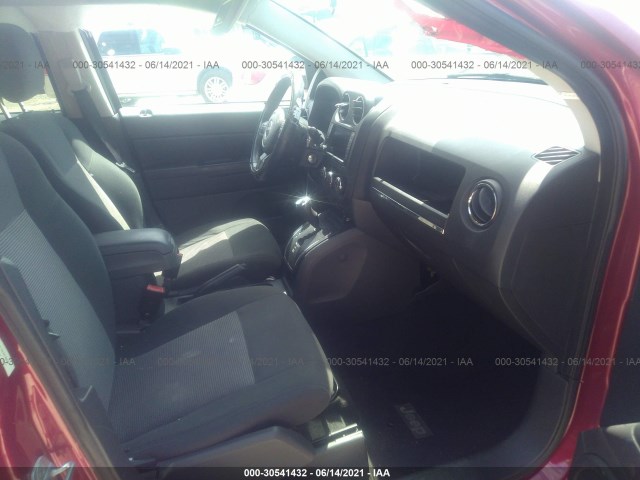 Photo 4 VIN: 1J4NT1FB7BD189540 - JEEP COMPASS 