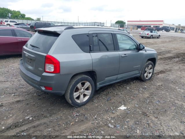 Photo 3 VIN: 1J4NT1FB8BD230872 - JEEP COMPASS 