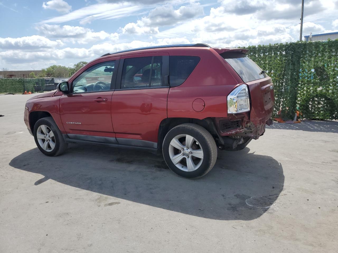 Photo 1 VIN: 1J4NT1FB9BD138315 - JEEP COMPASS 