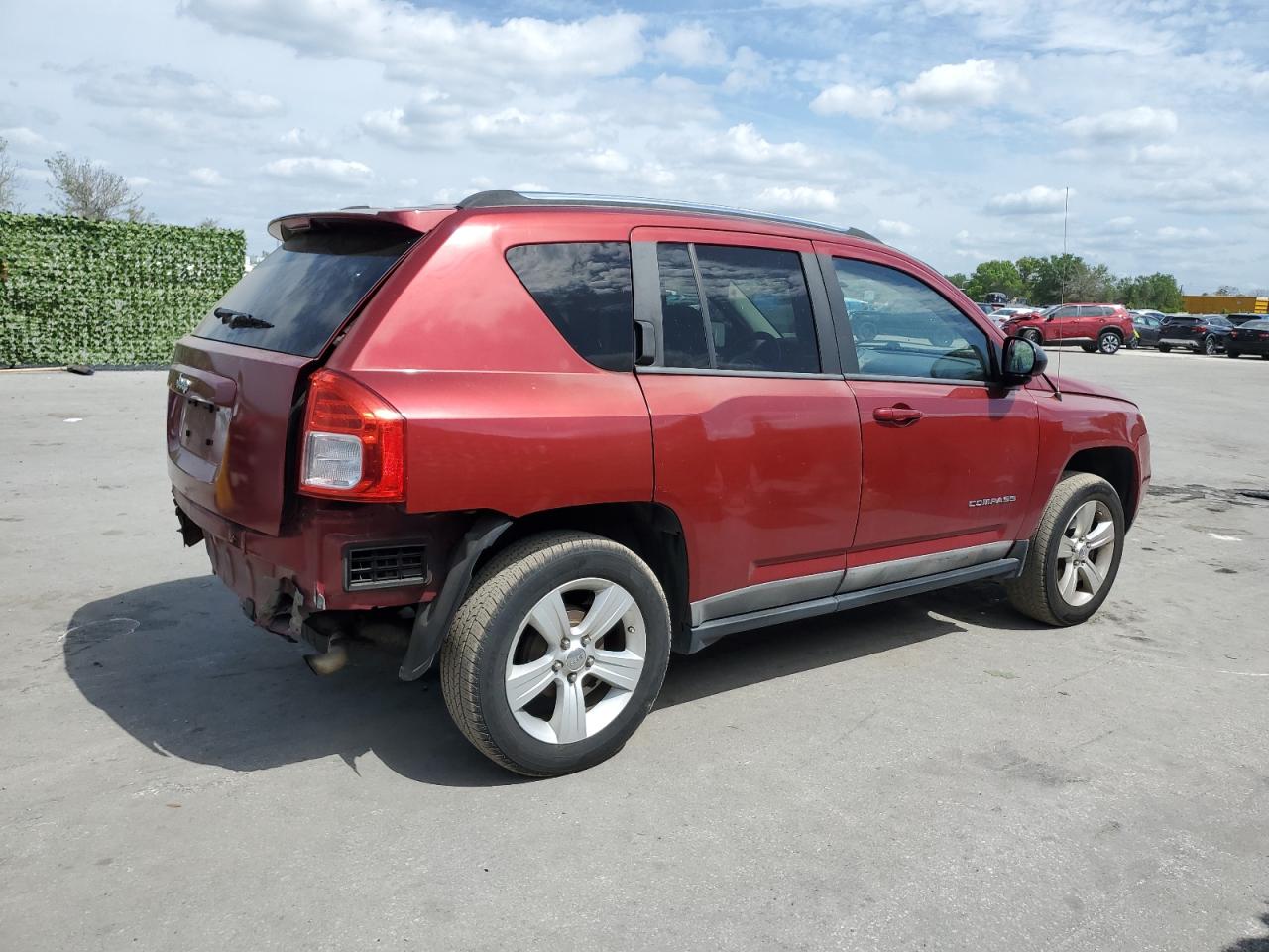 Photo 2 VIN: 1J4NT1FB9BD138315 - JEEP COMPASS 